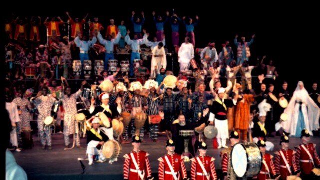 1986 Vancouver BC Royal Bank/Expo 86 World Festival World Drum Finale John Wyre Centre Stage Photo Barry Burns